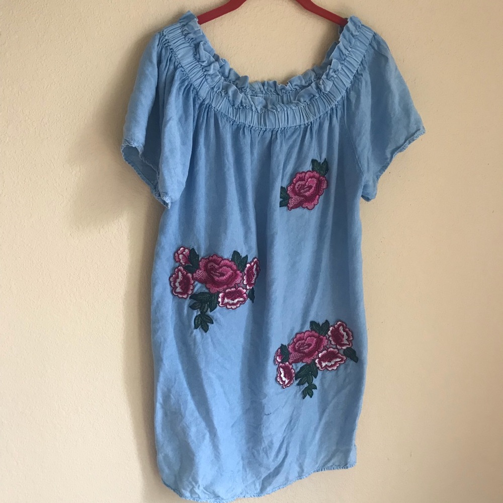 Off the shoulder rose chambray dress